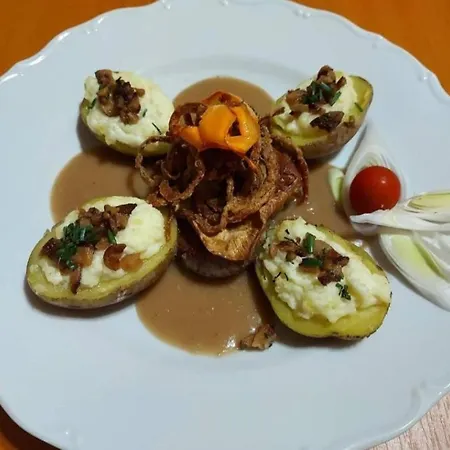 بيت ضيافة Adak