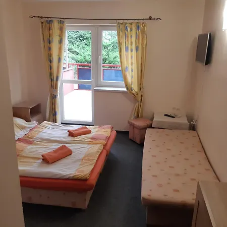 Casa de hóspedes Adak *